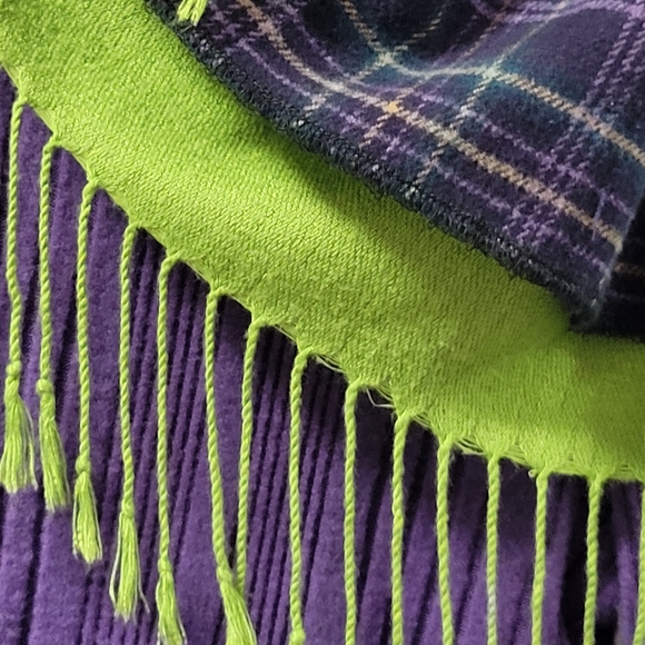 💵3/$20 Pashmina Sewn Flannel Side Long Sleeve Shein Top - Picture 11 of 15